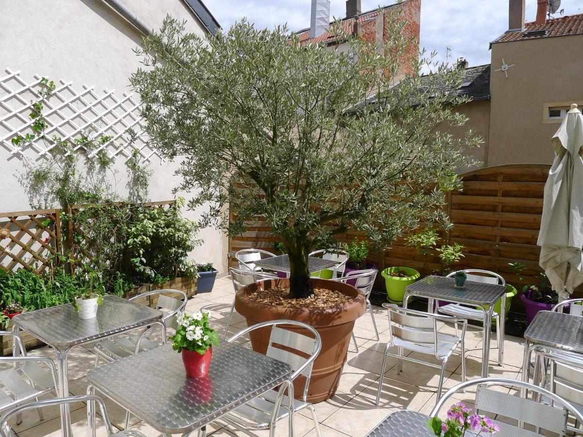 Logis-Hotel Des Oliviers Thionville Exterior photo