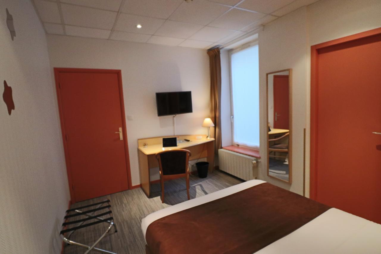Logis-Hotel Des Oliviers Thionville Exterior photo
