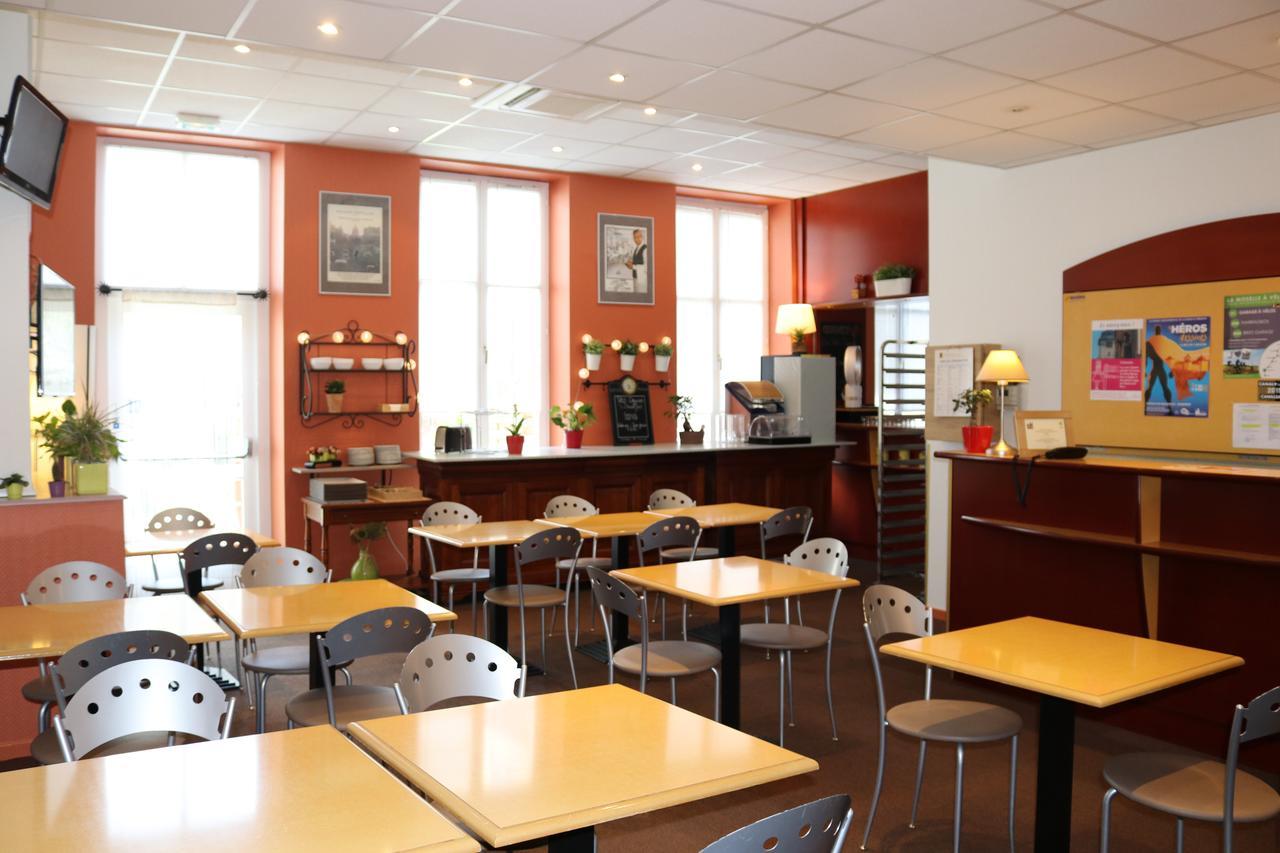 Logis-Hotel Des Oliviers Thionville Exterior photo