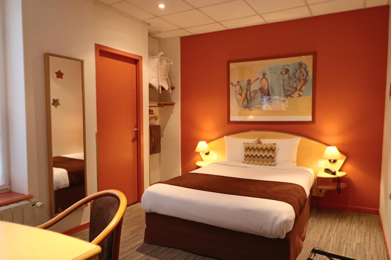 Logis-Hotel Des Oliviers Thionville Exterior photo