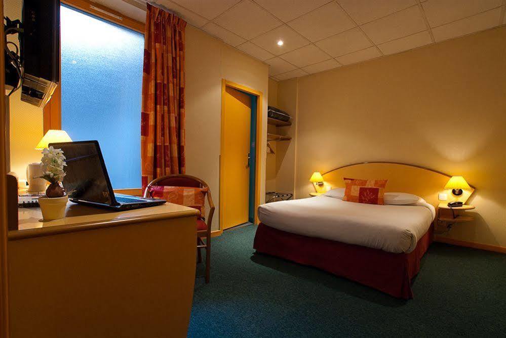 Logis-Hotel Des Oliviers Thionville Exterior photo